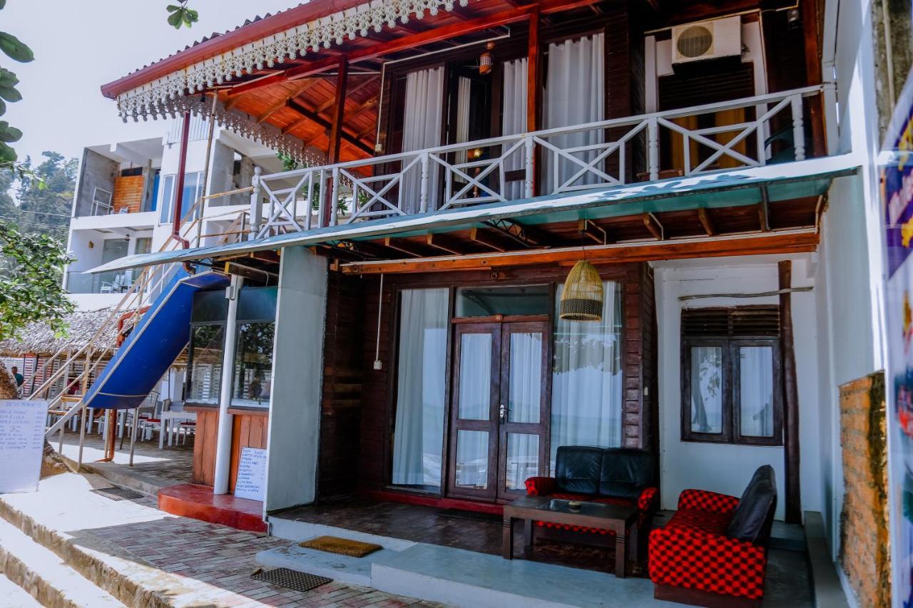 Coral Beach Hotel Mirissa Exterior foto